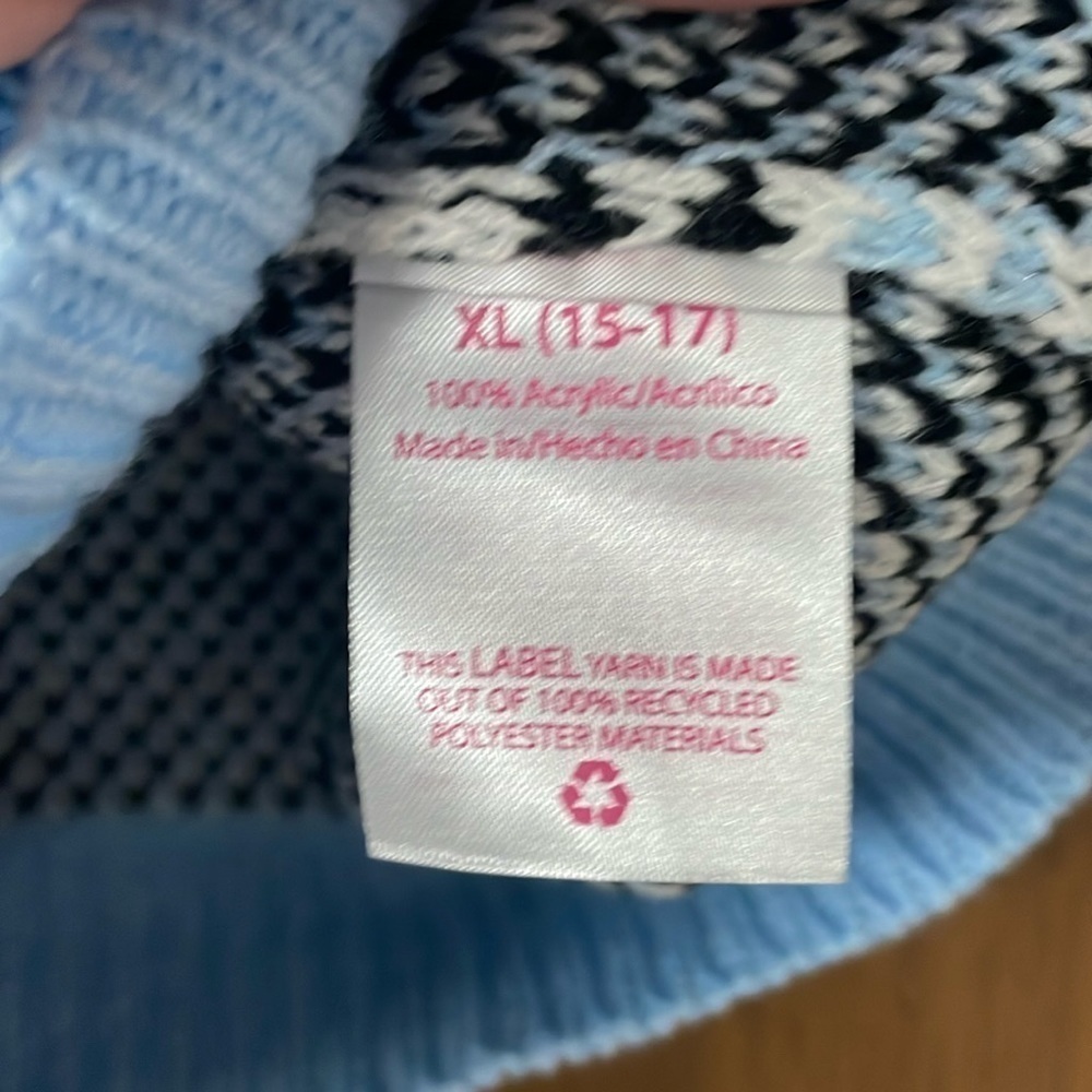 2/$30 size XL blue plaid No Boundaries sweater vest - Picture 4 of 6